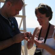 10 Ik moest hem omdoen